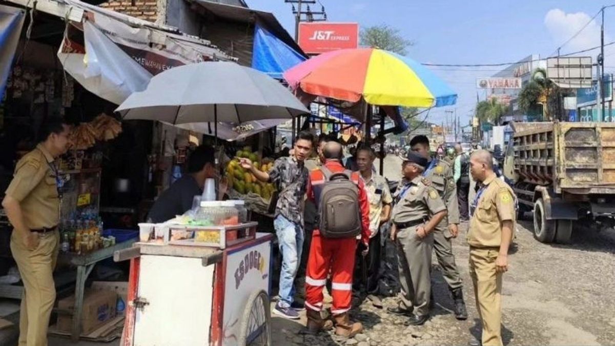 Pendant 5 mois, Dishub Jabar a bloqué les routes dans le marché de Cileungsi