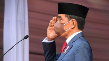 Le Président Jokowi Devient Inspecteur De La Cérémonie De Nomination De Tni Komcad