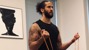 Kisah Hidup Atlet Anti-Rasisme Colin Kaepernick Bakal Dibuat Dokumenter