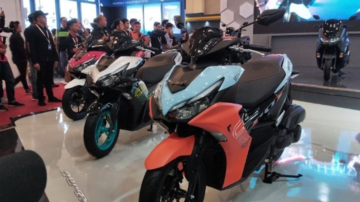 ヤマハはIMOS 2022イベントで新しい色エアロックス155を発売します