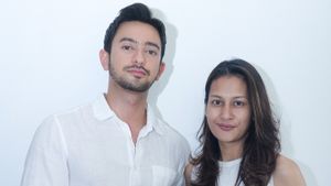 Omar Daniel dan Raihaanun Jadi Pasangan, Film Pendek Viral <i>Keluarga Suami adalah Hama</i> Masuk Layar Lebar