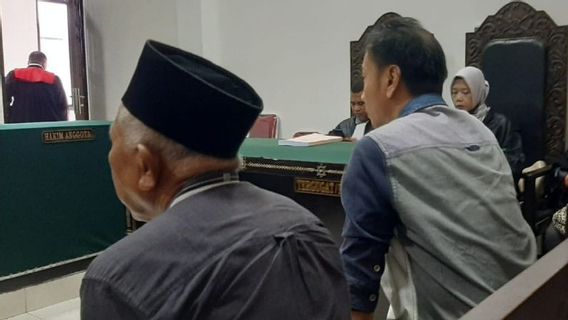Jaksa Tuntut 2 Terdakwa Korupsi Disperindag Dompu 21 Bulan Penjara