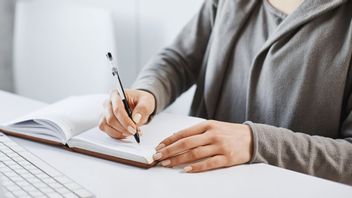 10 Examples of Pro and Contra Sentences and Their Usage