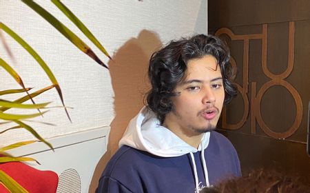 Aliando Syarief Cerita Pakai Gigi Palsu untuk Warkop DKI Kartun