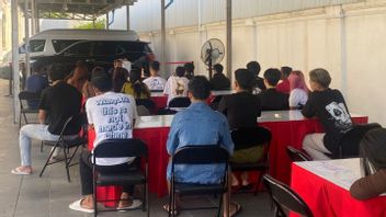 وصول فريق المساعدة من إندونيسيا ، وكالة بومبونغ للتعامل مع 2.277 من الإندونيسيين السابقين في شبكة الاحتيال الإلكتروني