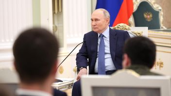 Poutine nie toute implication dans l'élection présidentielle américaine et coopérera avec les vainqueurs
