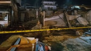 Des incendies de Manado ont abattu cinq maisons