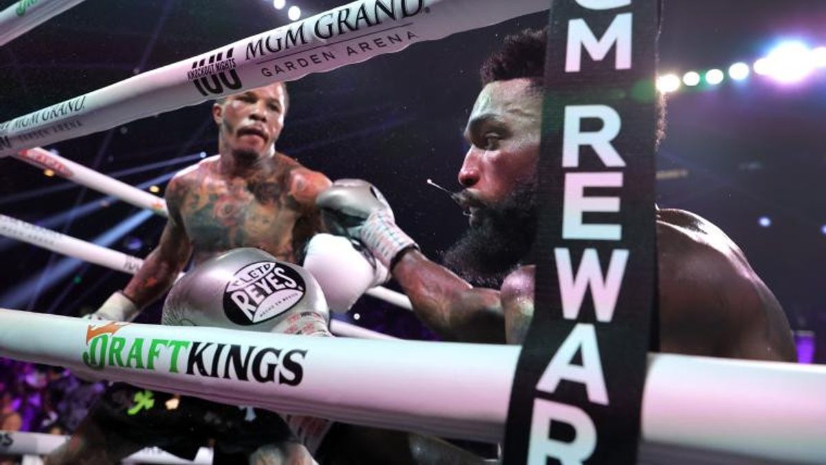 World Boxing: David's Gervonta Collapses Frank Martin In Eight Rounds