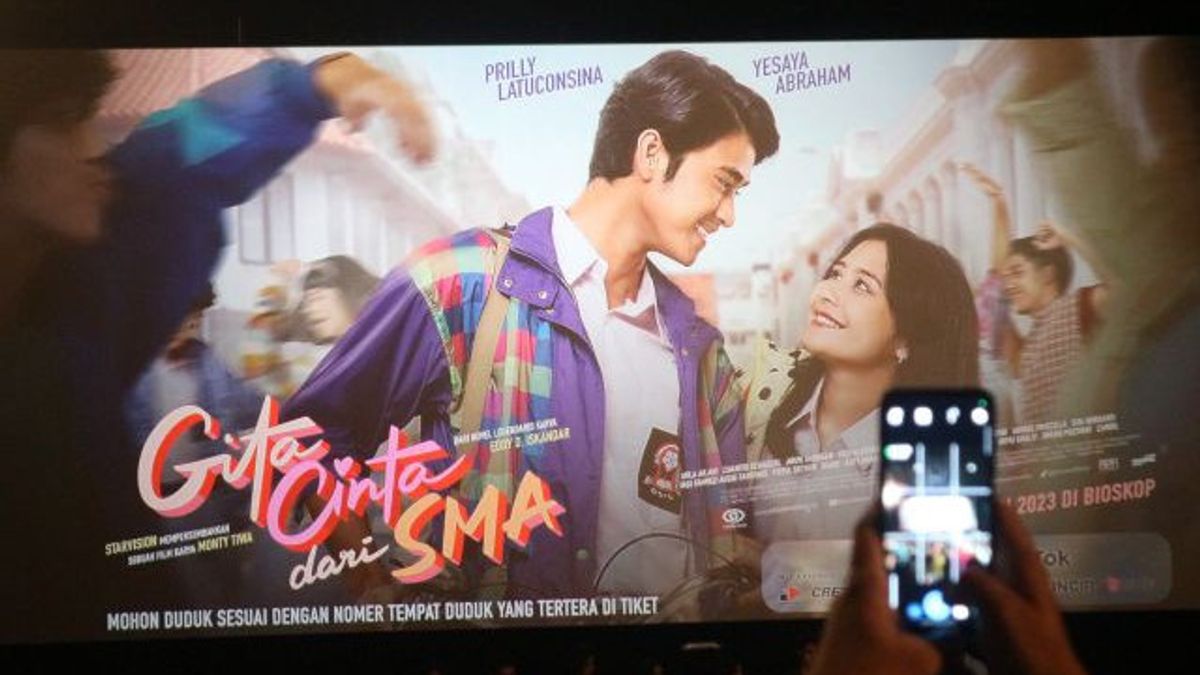 Review Gita Cinta Dari SMA, Nostalgia Era 80-an yang Sukses