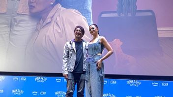 Alors le mari de la femme, Marshanda Bangun Chjerry avec Dimas Anggara pour le film Mère des éléphants 2