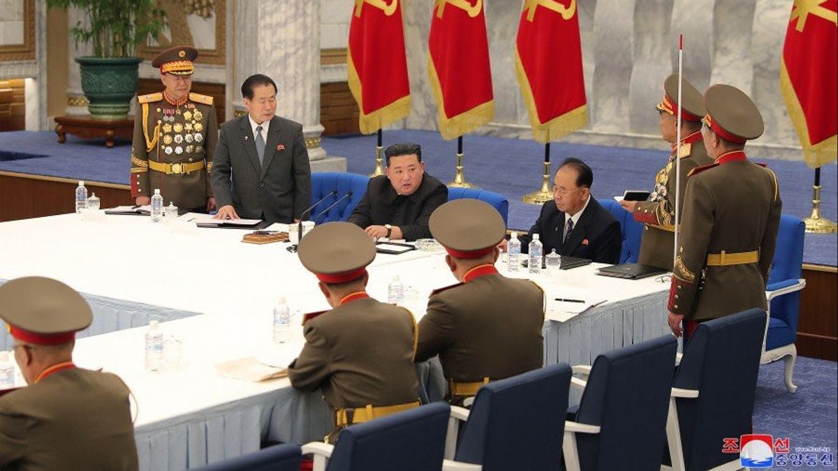 中央軍事委員会の3日間の会議を閉会、北朝鮮の金正恩(キム・ジョンウン)総書記が防衛力強化を命じる