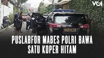 VIDEO: Tim Puslabfor Tinggalkan TKP Baku Tembak Rumah Dinas Irjen Ferdy Sambo