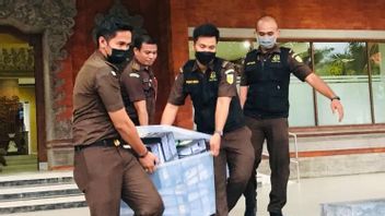 巴厘岛检察官审查3名乌达亚纳大学官员关于SPI基金