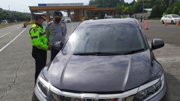 Odd-Even Entry To Bandung, Transportation Transportation Detours 253 Vehicles At Pasteur Toll Gate