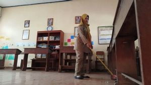 Pemerintah Gagal Membuat Mutu Sekolah Merata, Guru Sibuk Blusukan Cari Murid