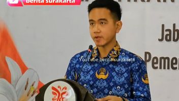 'Percuma Alat-alat Terbaru Tapi Kinerja Buruk,' Pesan Tegas Gibran Rakabuming Usai Lantik 255 Honorer jadi PPPK