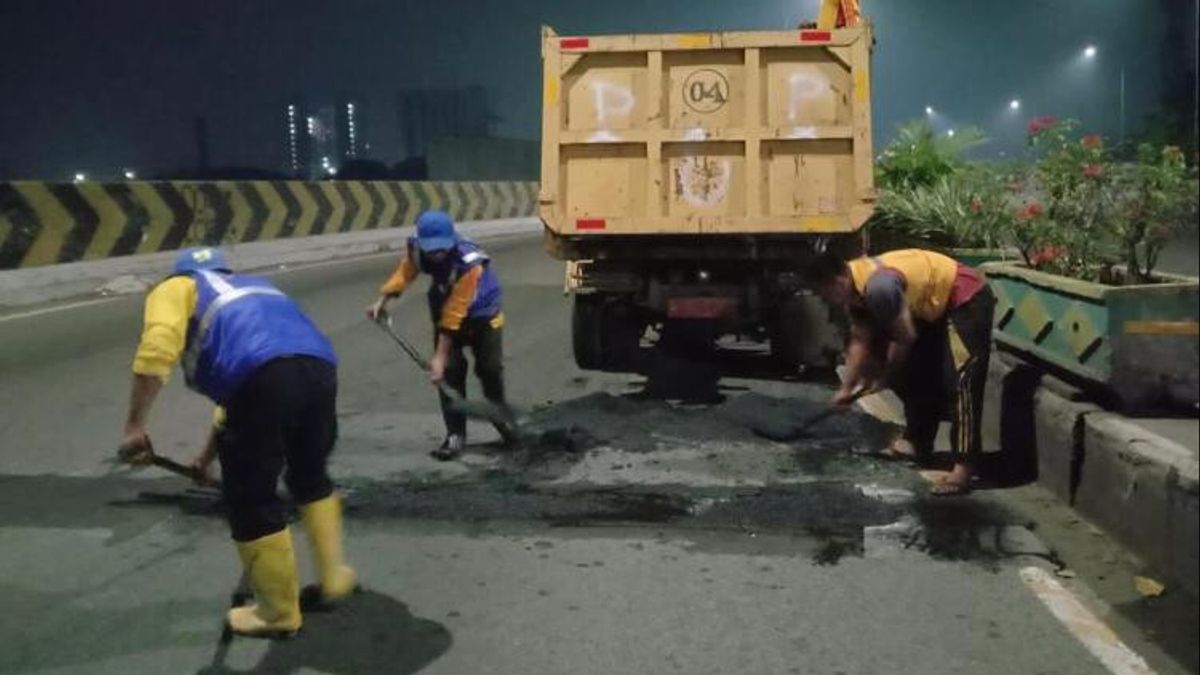 Flyover Ciputat Jalan Nasional Proyek Kementerian PUPR, Saat Rusak dan Jatuh Korban Pemkot Tangsel Lakukan Perbaikan