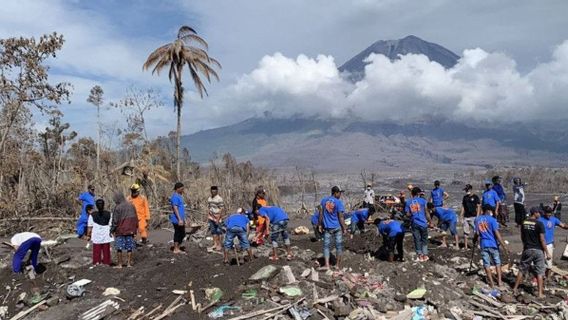 Le Poste De Commandement Pour L’évacuation Des Victimes De L’éruption Du Semeru Devient Un Site De Tournage Pour Le Feuilleton TMTM, The Regent Of Lumajang: Illégal, Je Le Terminerai D’abord En Interne