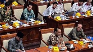Minister Of Communication And Information Budi Arie Setiadi Salahalkan V Becomes F: Slip Your Tongue, Nervous, Or Don't You Understand?