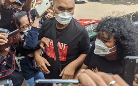 Tiba di Polda Metro Jaya untuk Diperiksa di Kasus Video Porno Dea Onlyfans, Komedian Marshel Widianto: Gue Emang Kenapa Sih