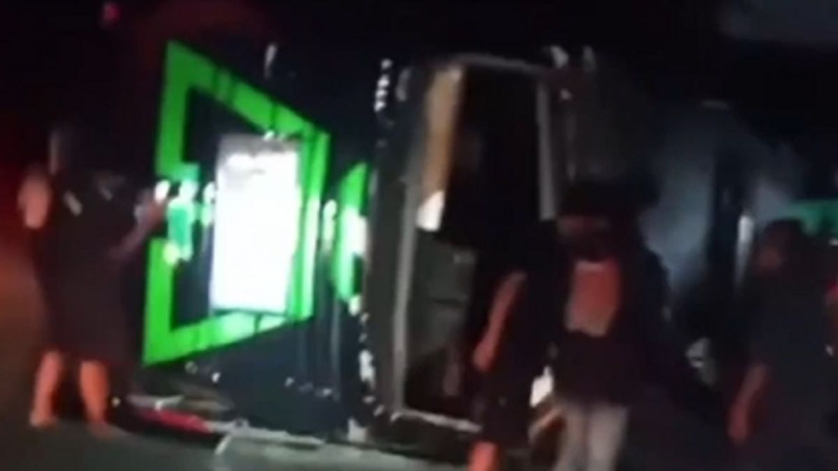 Tourism Bus Bringing Vocational High School Students Accident In Subang, 10 Died