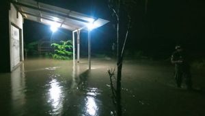 Intensitas Hujan Tinggi, Ratusan Warga Desa Kidang Lombok Tengah Mengungsi Akibat Banjir