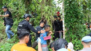 Polisi Reka Ulang Kasus Pembunuhan Penjual Gorengan di Padang Pariaman