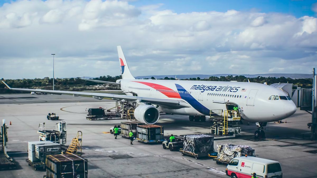 マレーシア航空が旅客緊急事態によりオーストラリアで帰国