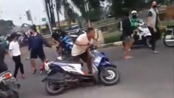 Kalah Main Futsal, Dua Kelompok Pelajar Ribut di Tengah Jalan