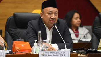 حالة الطلاب في SMAN Cimarga Banten Smoking Ditampar ، ذكر DPR المعلمين بعدم استخدام العنف