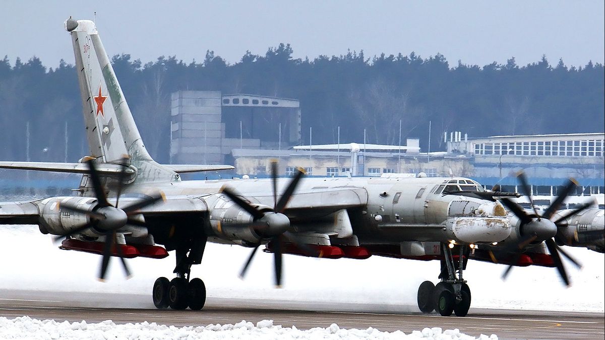  Bomber Tu-95 dan H-6 Patroli Bareng di Laut China Timur hingga Pasifik, AS: China Tidak akan Tinggalkan Rusia