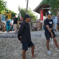 Pemkab Badung Bali Mulai Tata Pasir Pantai Kuta