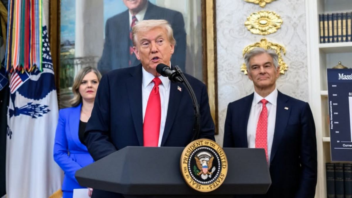 في خلاف مع رئيس كولومبيا حول المخدرات، هدد ترامب بزيادة التعريفات