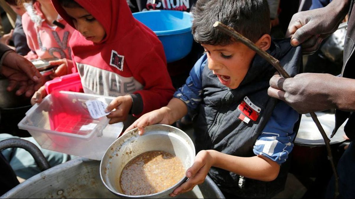 イード・アル=フィトルに先立ち、ラファの600,000人の子どもたちがイスラエルの攻撃で飢えに見舞われた