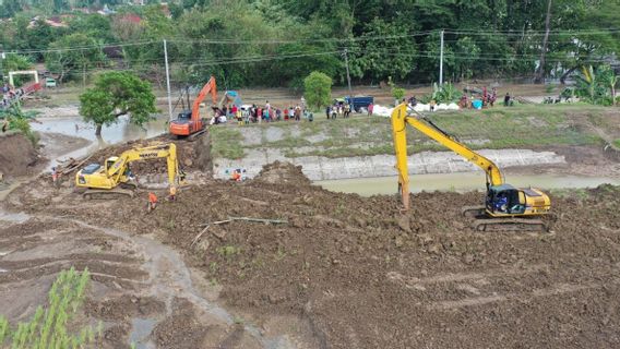 Demak Flood Handling, Ministry Of Public Works Repairs 2 Points Of Jebol Sungai Tuntang Embankment