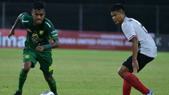 Imbangi Persebaya Lewat Gol Cleberson Souza di Menit Terakhir, Madura United Masih Kokoh di Puncak Klasemen Tanpa Kekalahan