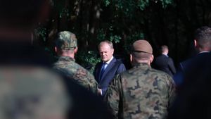 PM Polandia Pastikan Pasukannya akan Tembak Jatuh Objek yang Langgar Wilayah Udara