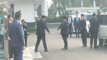 Prabowo Visits the Ministry of Defense for the Last Honors to Ryamizard Ryacudu