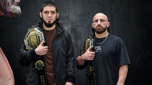 UFC: Islam Makhachev Batal Lawan Charles Oliveira karena Sang Rival Cedera, Ini Penggantinya