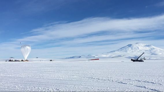 NASAは南極大陸から毎年恒例の科学風船プロジェクトを開始する