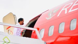 Ingin Langsung Mendarat di Bandara IKN, Jokowi: Masih Tunggu Percobaan <i>Landing</i> dan <i>Take Off</i>