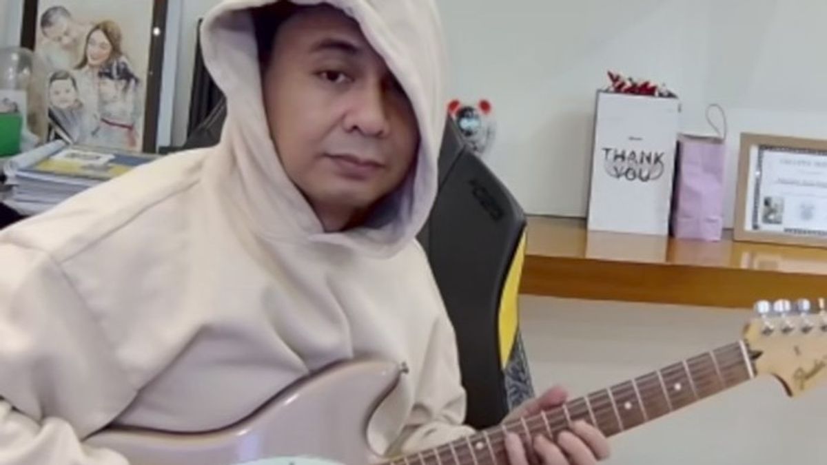 Berawal dari Proyek Sekolah Anak, Raditya Dika Kembali Temukan Gairah Bermusik