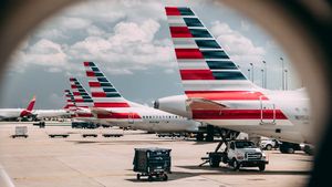 American Airlines a pris feu à l’aéroport de Denver au Colorado, une enquête continue