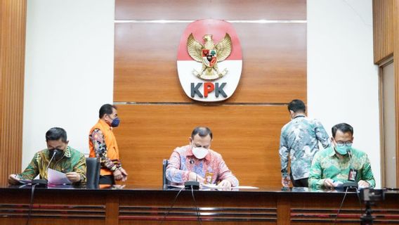 Kpk 从 Pt Himah Kurnia 的所有者手中没收有关班贾内加拉摄政者布迪 · 萨沃诺基础设施腐败指控的文件