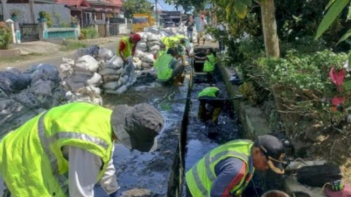 パダン市政府が洪水を防ぐために15の排水ポイントを修復