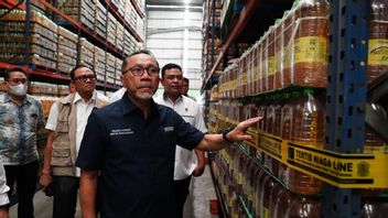 Discovering 500 Tons Of Minyakita Stored In BKP Warehouse, Minister Of Trade Zulhas Asks The Food Task Force To Follow Up