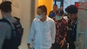 13 Orang Terjaring OTT Cilacap Tiba di Gedung KPK, Ada Bupati dan Sekda
