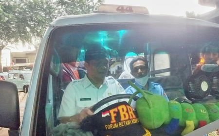 Rencana Pemisahan Tempat Duduk di Angkot Dibatalkan, Wagub DKI: Penumpang Perempuan Lebih Banyak