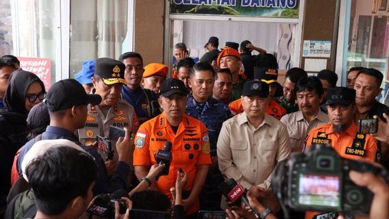 Le ministre des Transports Dudy a dit que le Black Box de l'avion ATR 42-500 n'avait pas encore été trouvé