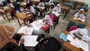 DPRD DKI Minta Pramono Pertahankan Target 258 Sekolah Swasta Gratis Tahun Depan